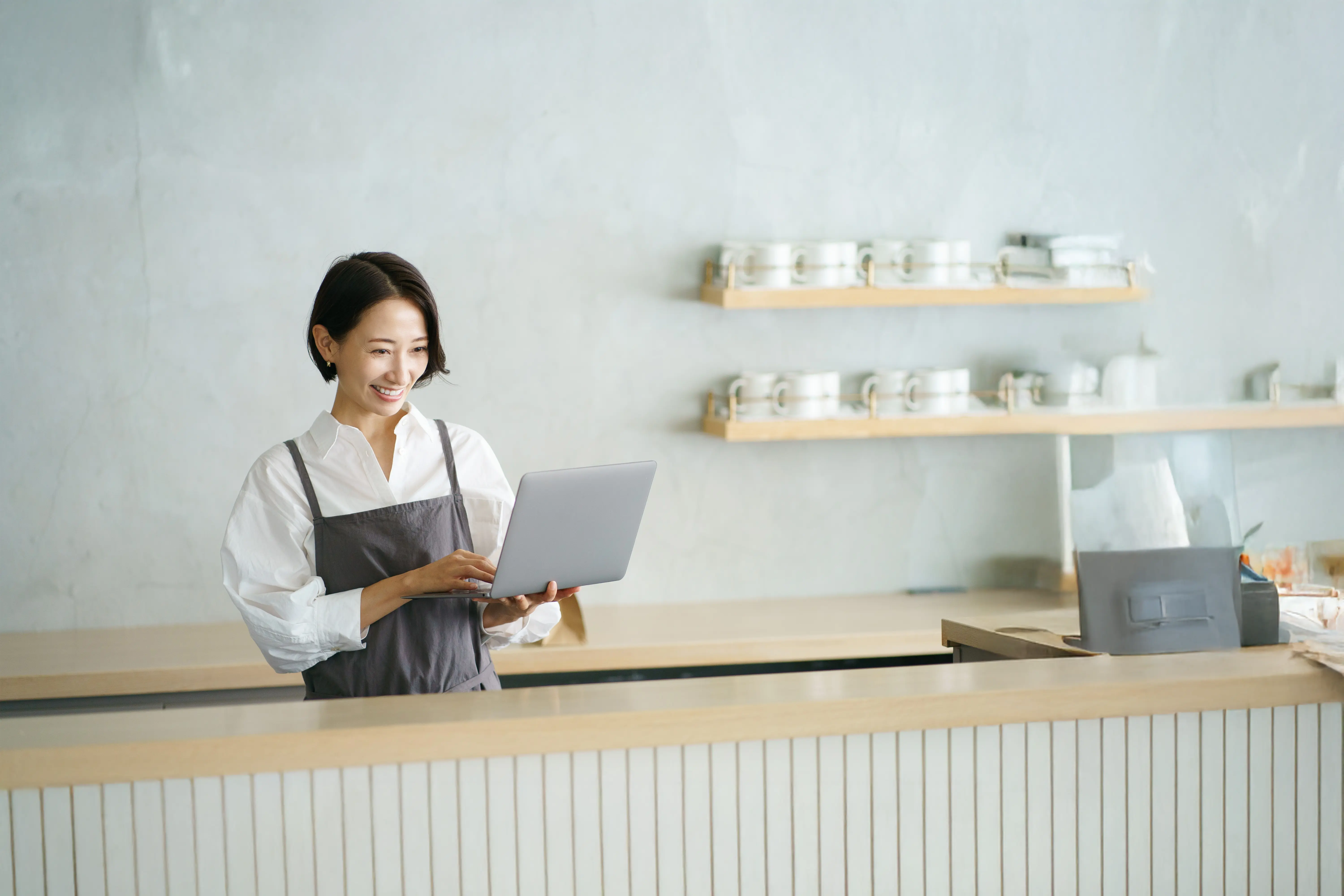 広告に頼らず集客するWEBサイト